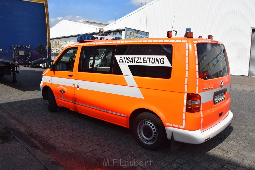 Feuer Koeln Niehl Niehler Hafen Hansakai P04.JPG - Miklos Laubert